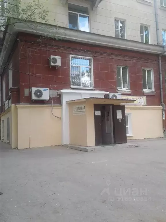 Помещение свободного назначения в Саратовская область, Саратов просп. ... - Фото 1