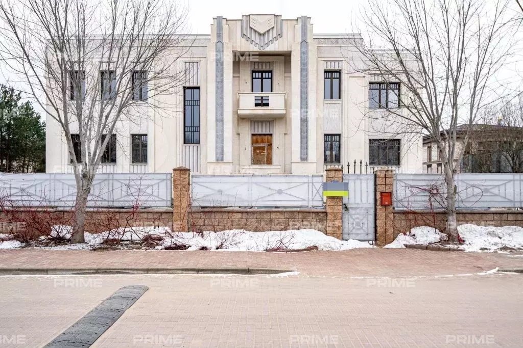 Дом 1250 м на участке 35 сот. - Фото 0