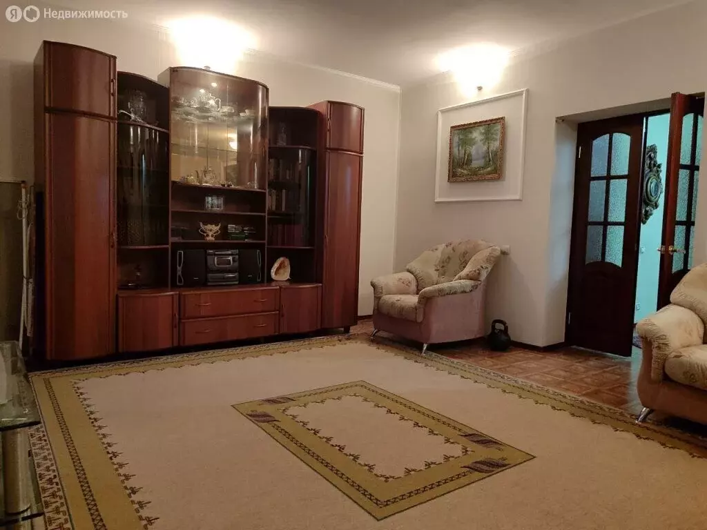 2-комнатная квартира: Омск, улица Куйбышева, 148/1 (80.1 м) - Фото 1