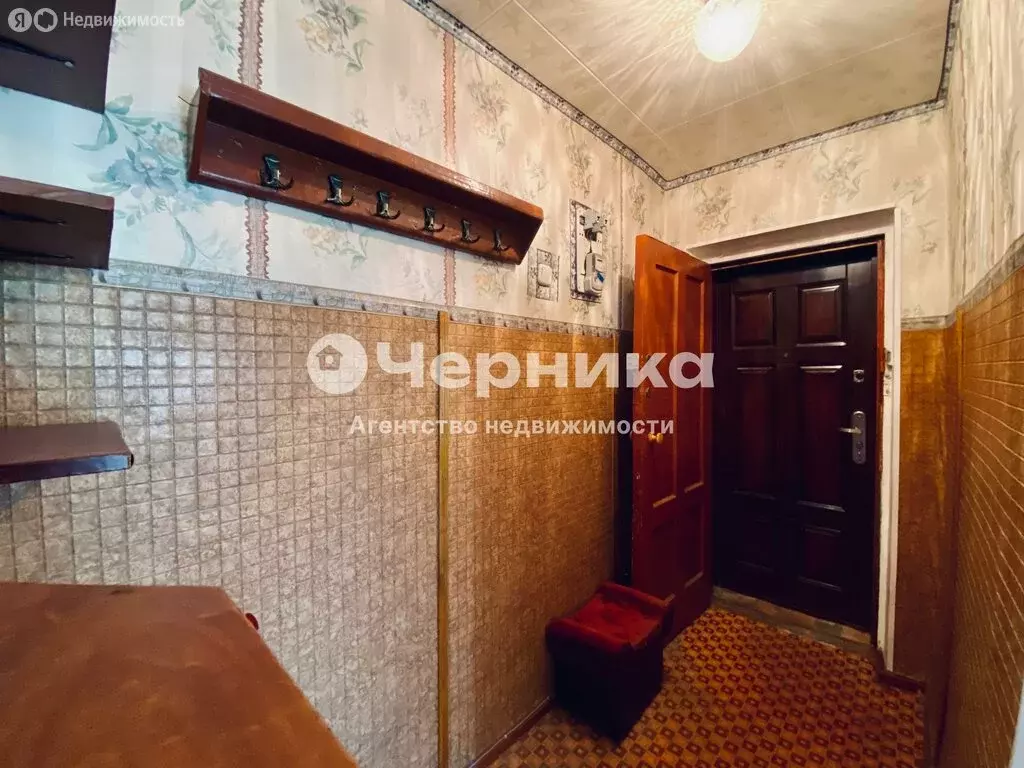 3-комнатная квартира: Каменск-Шахтинский, улица Ворошилова, 13 (57 м) - Фото 1
