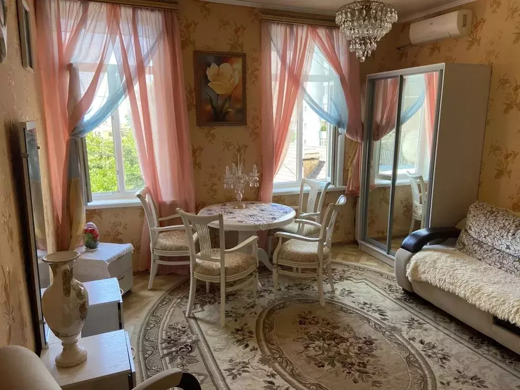 Комната Краснодарский край, Сочи Центральный мкр, ул. Первомайская, 16 - Фото 1