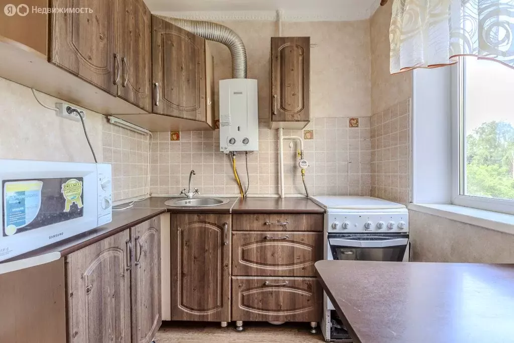 3-комнатная квартира: Казань, улица Аделя Кутуя, 5 (58 м) - Фото 1