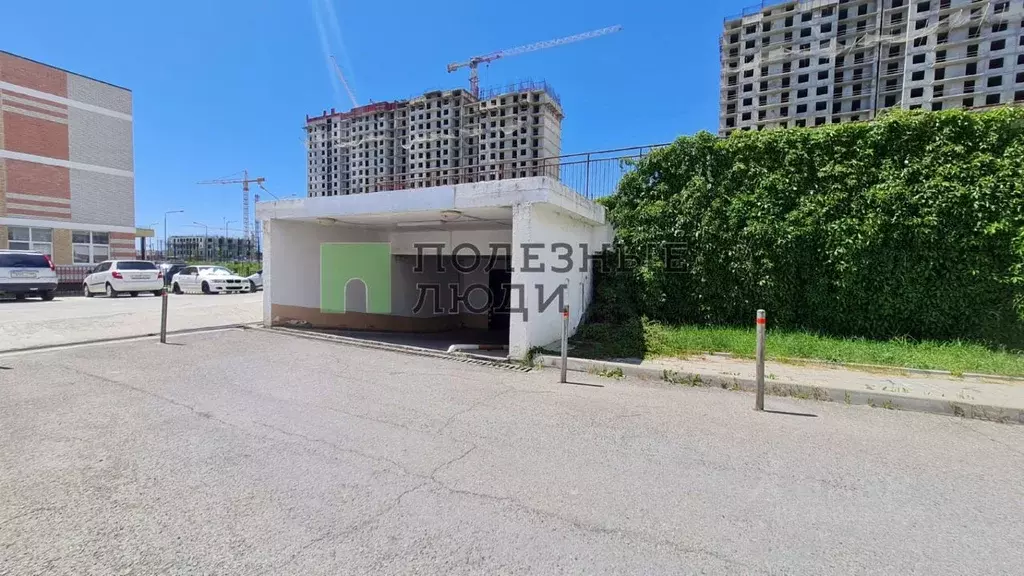 Гараж в Краснодарский край, Новороссийск Пионерская ул., 20к1 (10 м) - Фото 1