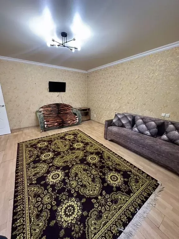 1-к. квартира, 35 м, 1/2 эт. - Фото 1