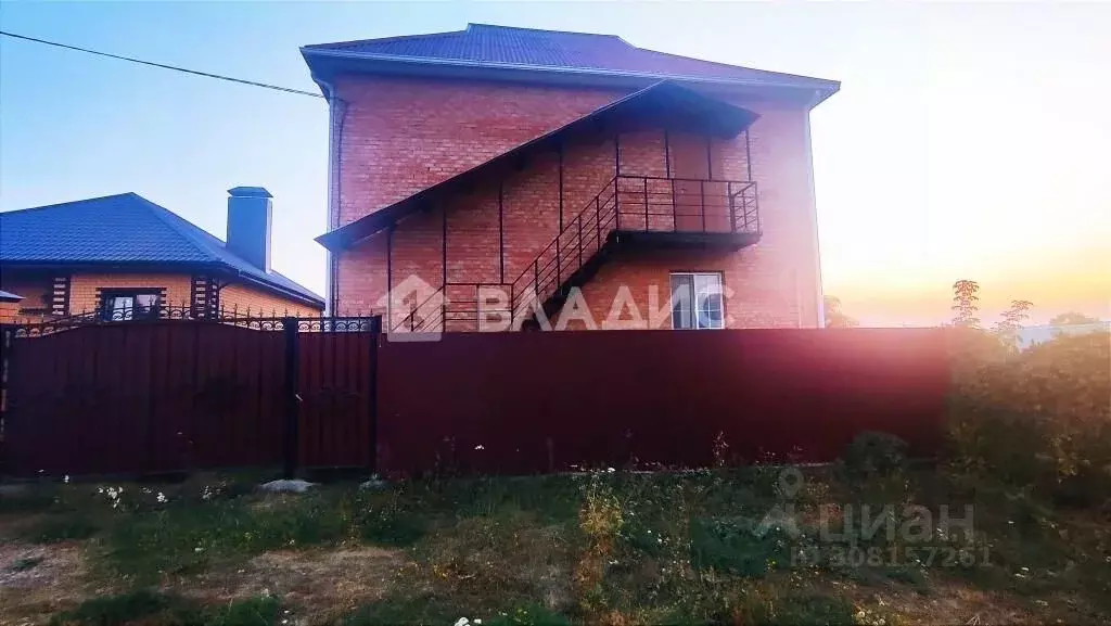 Дом в Белгородская область, Белгород пер. 2-й Комсомольский, 1в (200 ... - Фото 2