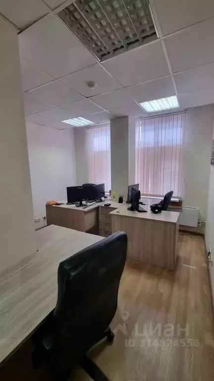 Офис в Свердловская область, Екатеринбург ул. Пушкина, 5 (20 м) - Фото 0