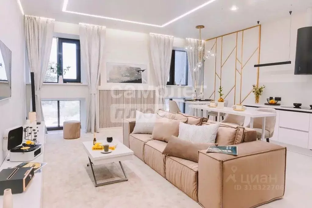 2-к кв. Иркутская область, Иркутск ул. Сергеева, 5 (90.0 м) - Фото 0