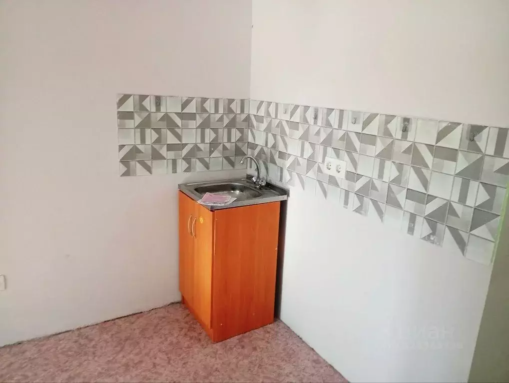 Студия Иркутская область, Иркутск ул. 4-я Железнодорожная, 57 (20.0 м) - Фото 2