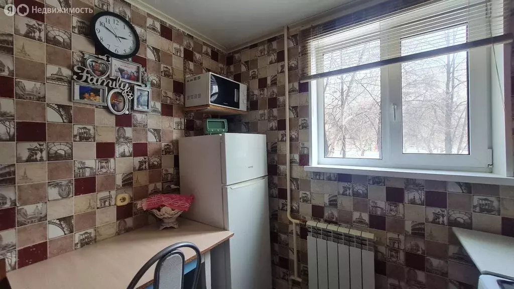 1-комнатная квартира: Екатеринбург, улица Бакинских Комиссаров, 62 (28 ... - Фото 1