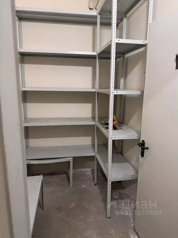 Гараж в Санкт-Петербург просп. Тореза, 118 (10 м) - Фото 2