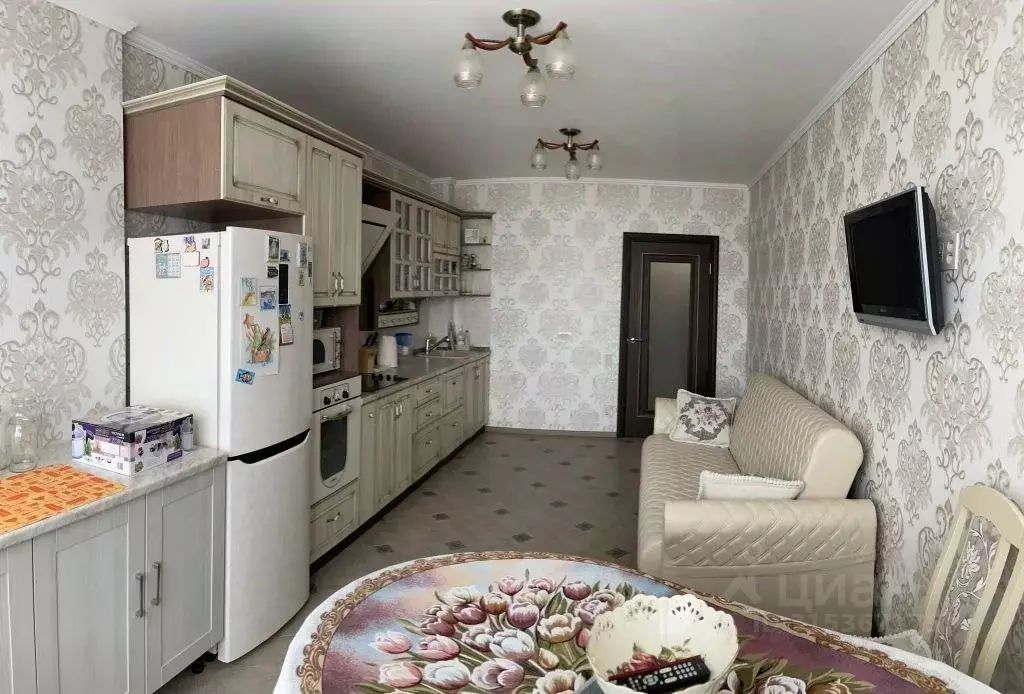 2-к кв. Брянская область, Брянск ул. Красина, 26 (74.2 м) - Фото 2