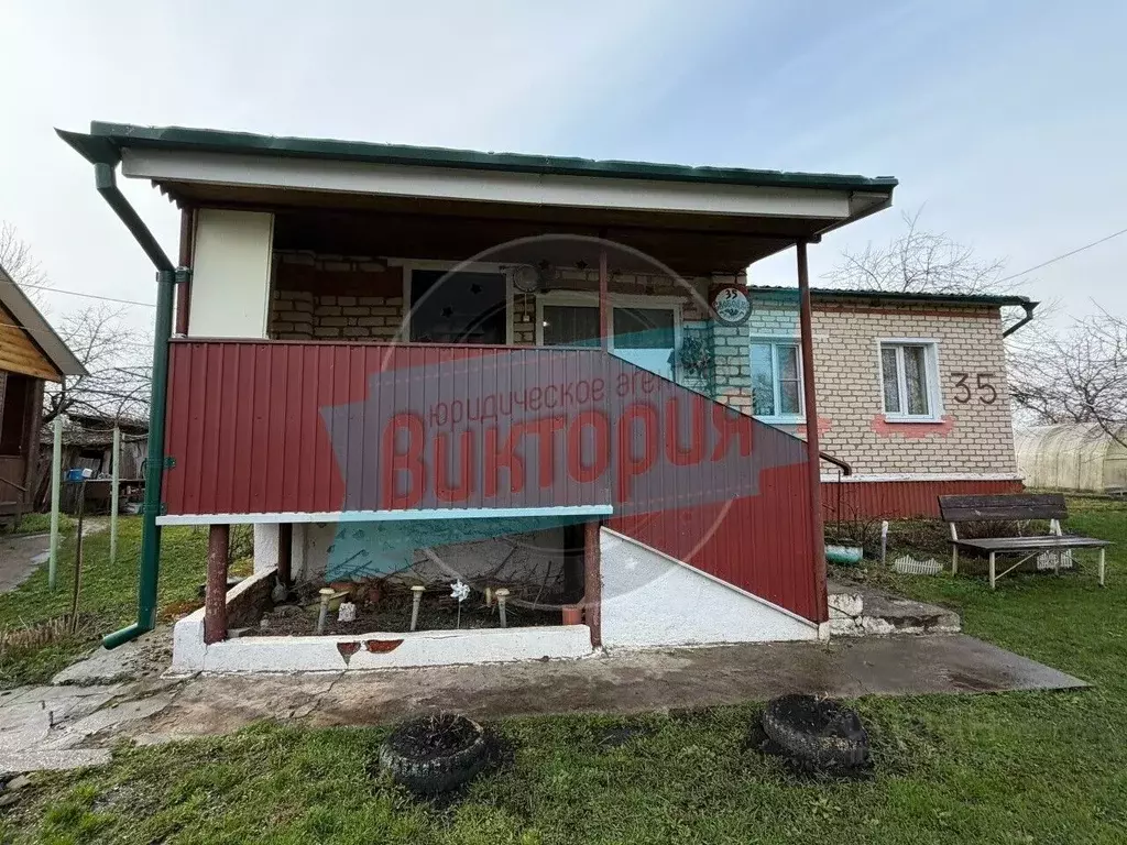 Дом в Орловская область, Мценский район, Воинское с/пос, д. Слободка  ... - Фото 1
