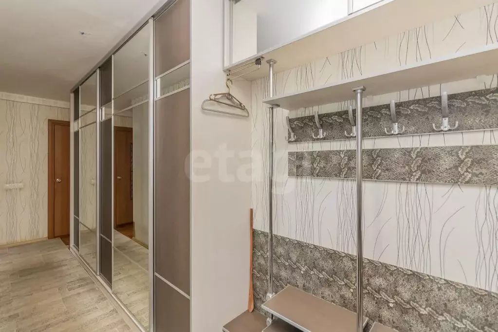 3-к кв. Тюменская область, Тюмень Депутатская ул., 129 (59.9 м) - Фото 1