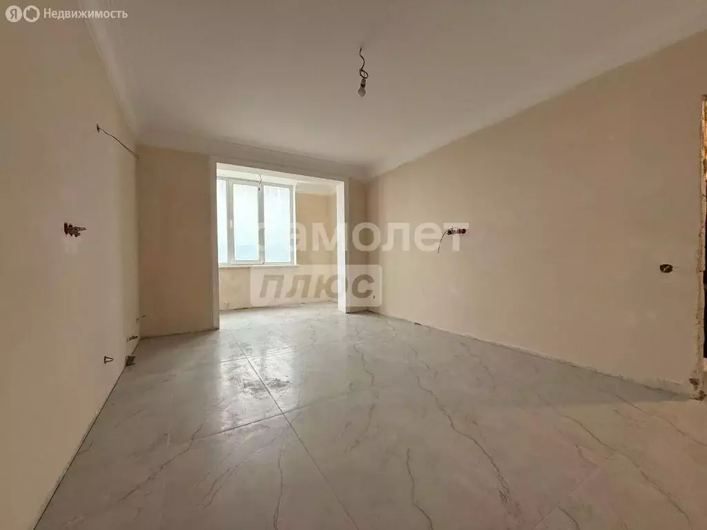 3-комнатная квартира: Каспийск, Каспийское шоссе, 17Б (68 м) - Фото 1