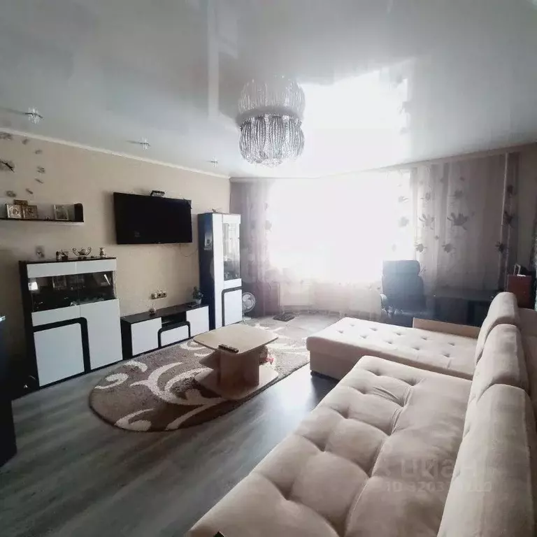 2-к кв. Калужская область, Калуга Хрустальная ул., 44к4 (60.4 м) - Фото 1