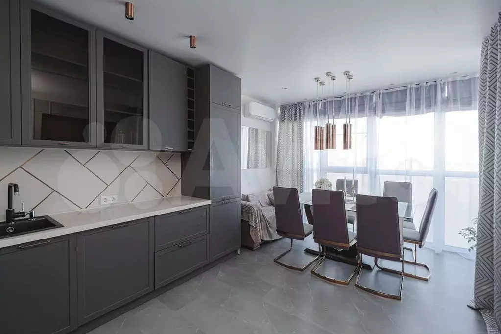 4-к. квартира, 100 м, 13/21 эт. - Фото 0