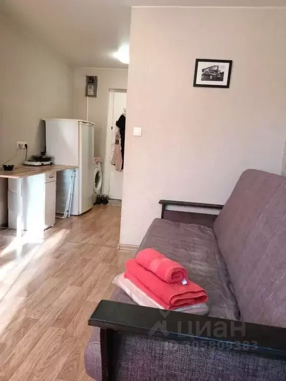 Студия Красноярский край, Красноярск Коммунальная ул., 8 (18.0 м) - Фото 1