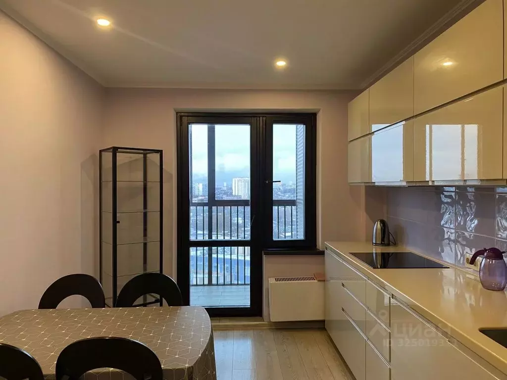 3-к кв. Москва Родниковая ул., 9Ак3 (70.6 м) - Фото 0