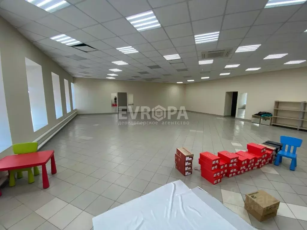 Торговая площадь в Ульяновская область, Ульяновск ул. Гончарова, 28/13 ... - Фото 1