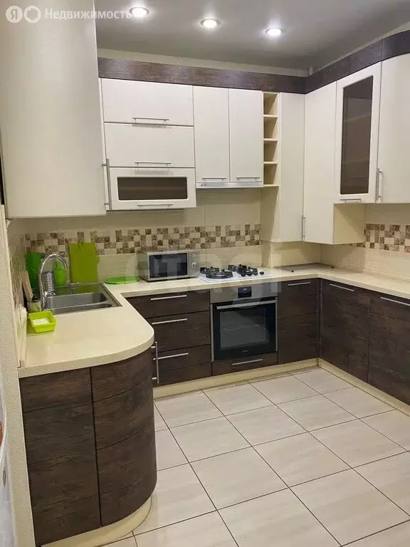 3-комнатная квартира: Кострома, улица Станислава Милевского, 5 (70 м) - Фото 0