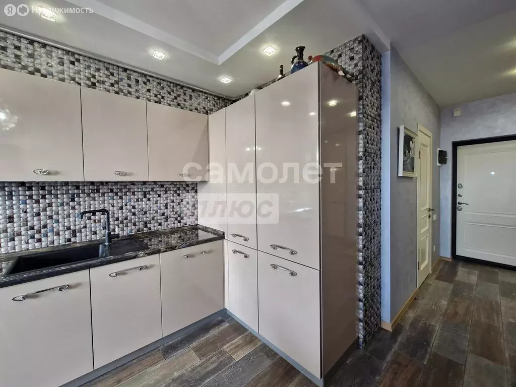 2-комнатная квартира: Славянск-на-Кубани, Отдельская улица, 257Б (72 ... - Фото 2