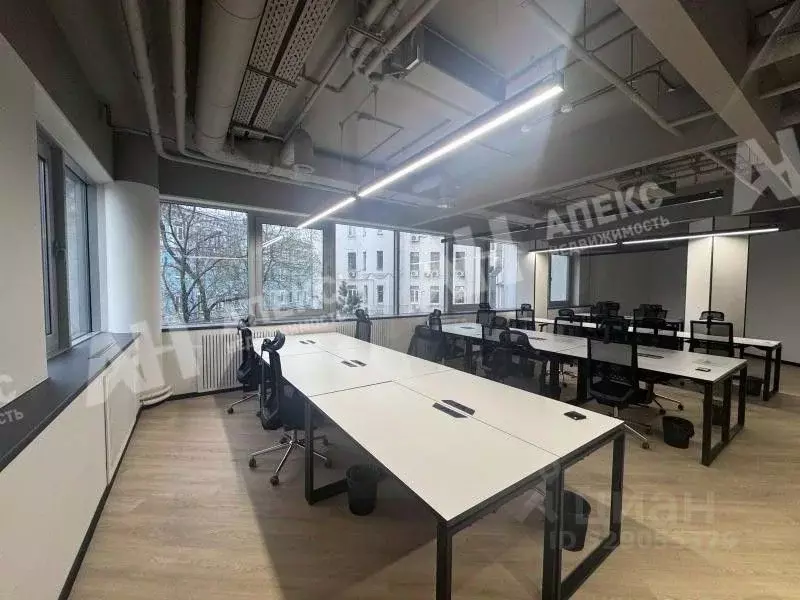 Офис в Москва Новослободская ул., 16 (196 м) - Фото 1