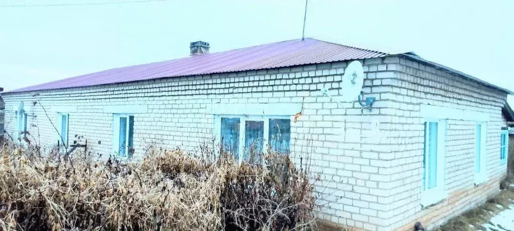 Дом в Челябинская область, Уйский муниципальный округ, пос. Лебедевка ... - Фото 0