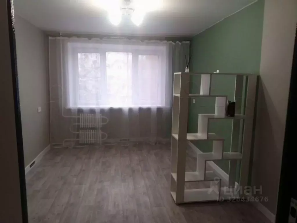 Комната Белгородская область, Старый Оскол Горняк мкр, 18 - Фото 2