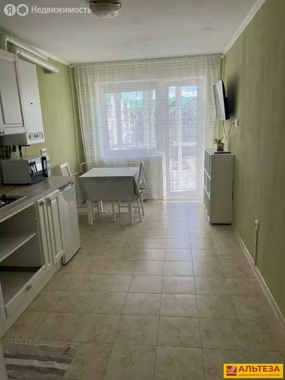 1-комнатная квартира: Калининград, улица Толбухина, 4 (42 м) - Фото 2