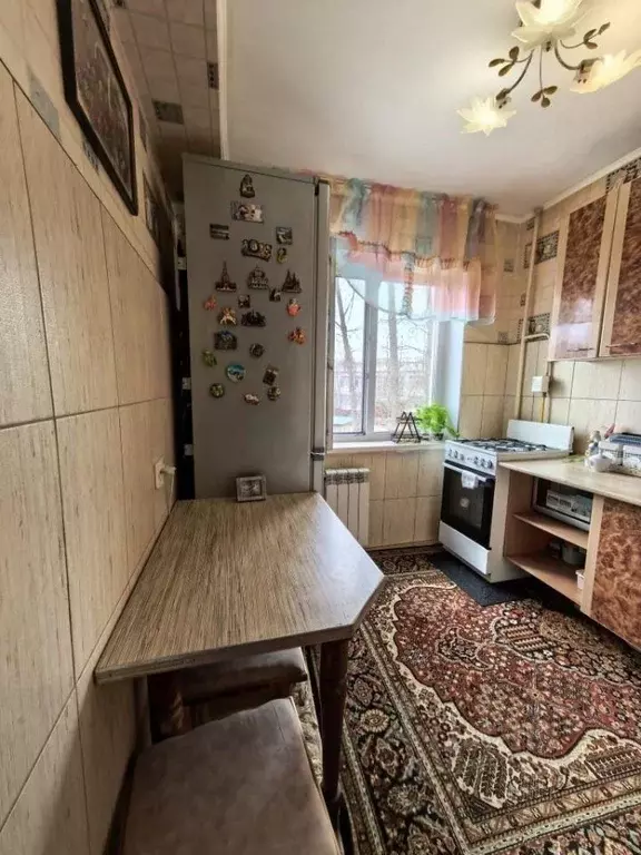 2-к кв. Омская область, Омск ул. Малиновского, 13 (43.6 м) - Фото 1