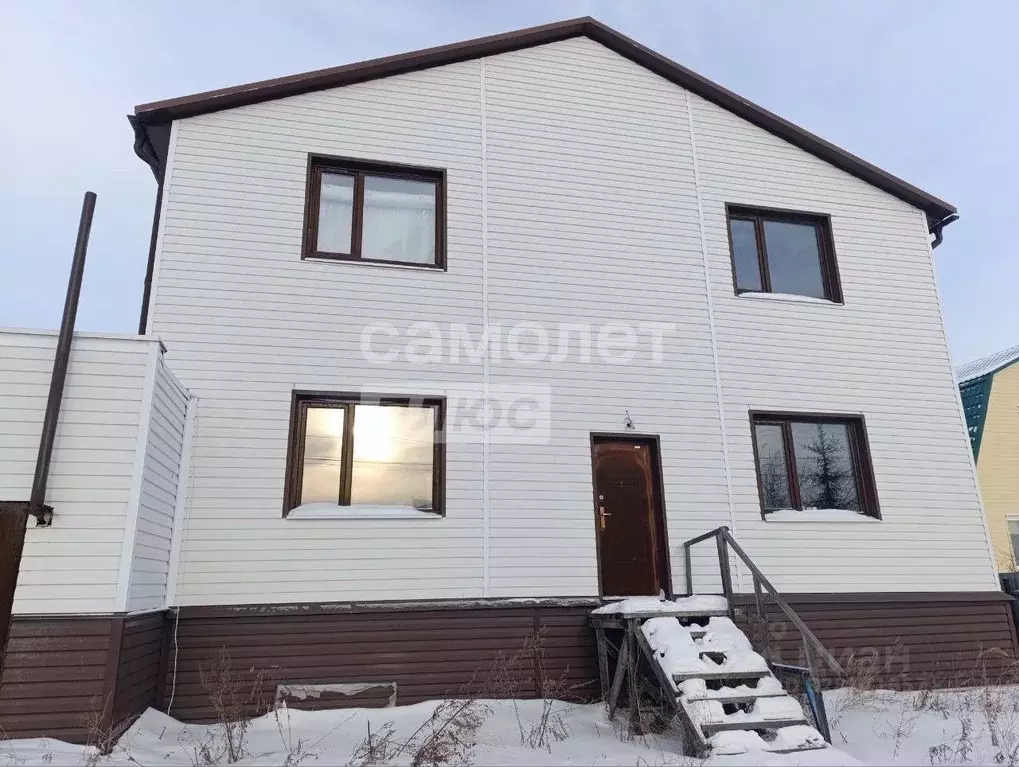 Дом в Омская область, Омск ул. 11-я Солнечная, 18 (330 м) - Фото 1