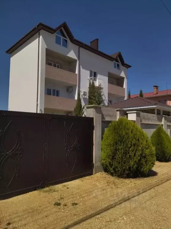 Дом в Крым, Евпатория городской округ, Заозерное пгт ул. ... - Фото 1