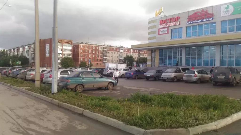Торговая площадь в Свердловская область, Каменск-Уральский Каменская ... - Фото 0