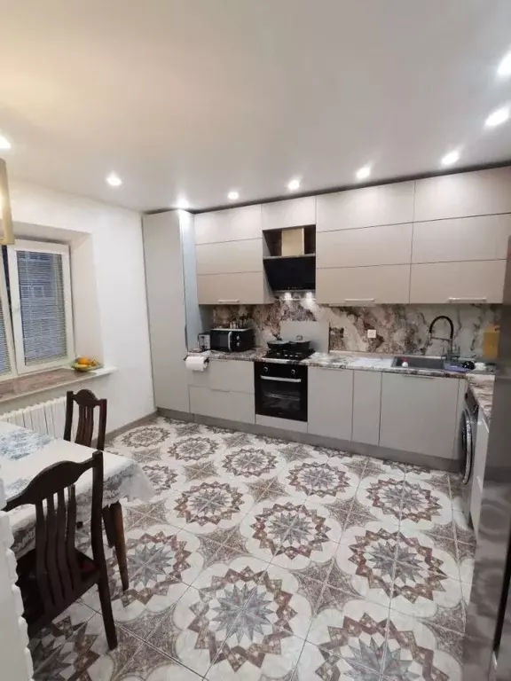 4-к кв. Воронежская область, Воронеж бул. Победы, 15А (121.8 м) - Фото 1