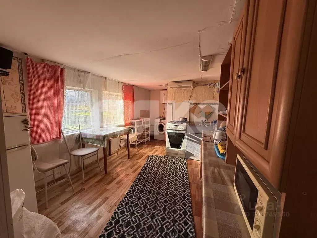 Дом в Краснодарский край, Кореновск Центральная ул., 6 (29 м) - Фото 1