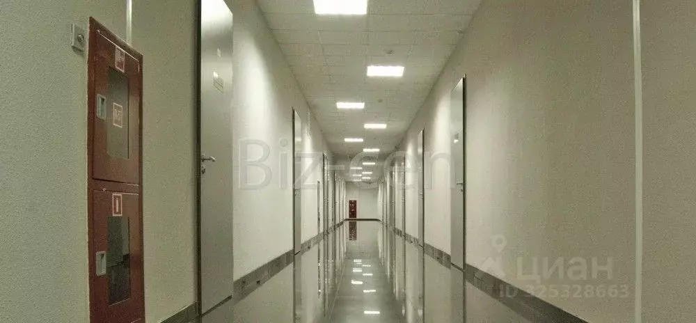 Офис в Санкт-Петербург ул. Оптиков, 4к2 (72 м) - Фото 1