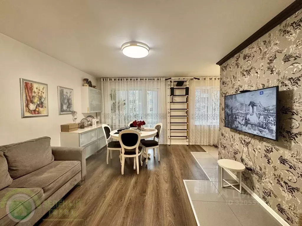 3-к кв. Калининградская область, Калининград ул. Багратиона, 72 (58.0 ... - Фото 1