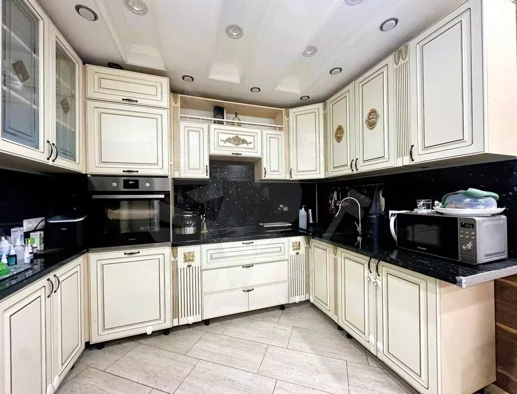 3-к кв. Московская область, Домодедово Южный мкр, ул. ... - Фото 1