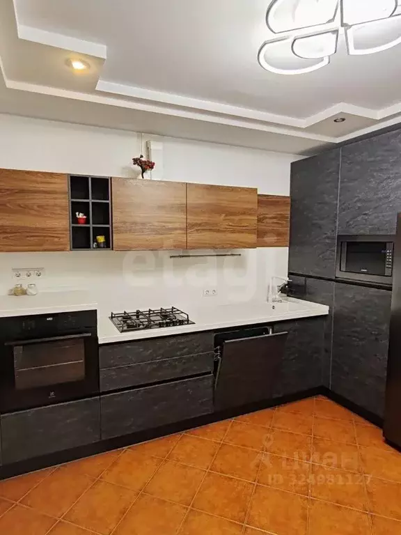 3-к кв. Саратовская область, Саратов ул. 5-я Дачная, 70а (90.6 м) - Фото 1