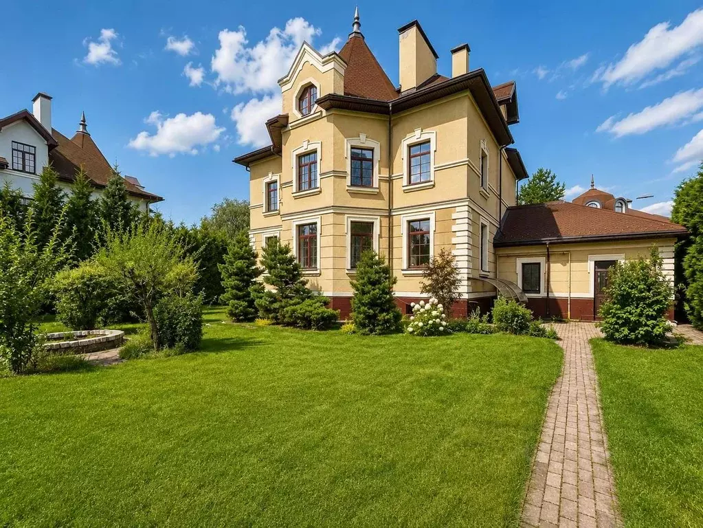 Дом в Московская область, Красногорск ул. Прибрежная, 4 (623 м) - Фото 1