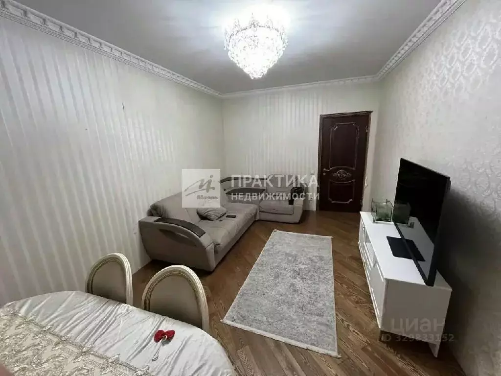 Продается 3-комнатная квартира - Фото 1