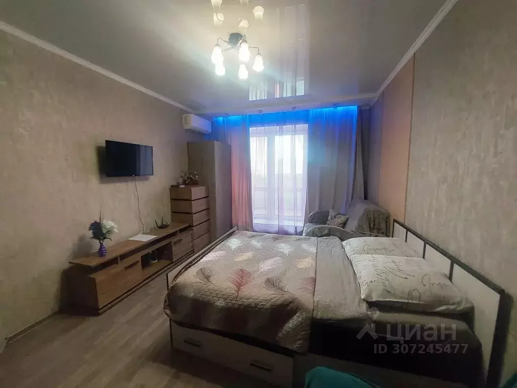 1-к кв. Омская область, Омск просп. Комарова, 16 (38.0 м) - Фото 2