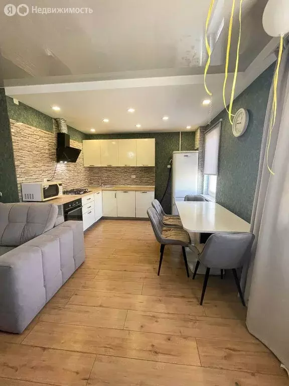 3-комнатная квартира: Соликамск, проспект Ленина, 30 (67.4 м) - Фото 1