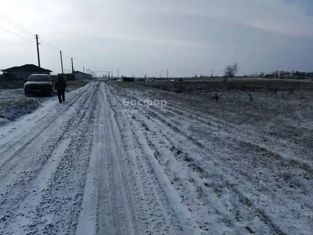 Участок в Крым, Кировский район, с. Яркое Поле ул. Высоцкого, 26 (7.0 ... - Фото 2