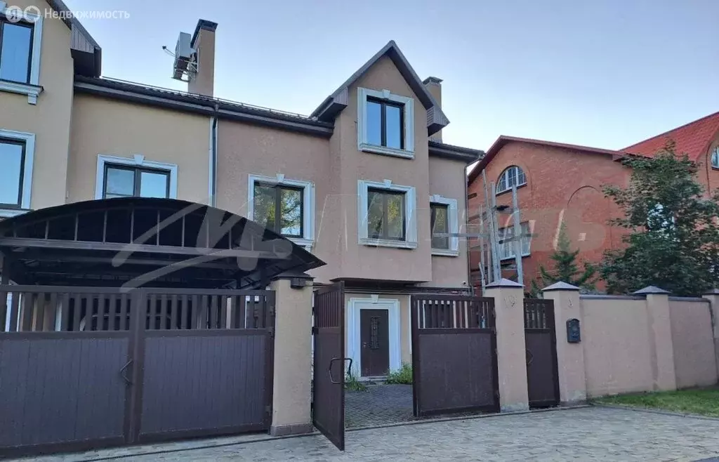 Дом в Мытищи, Бакунинская улица, 24 (306.6 м) - Фото 0