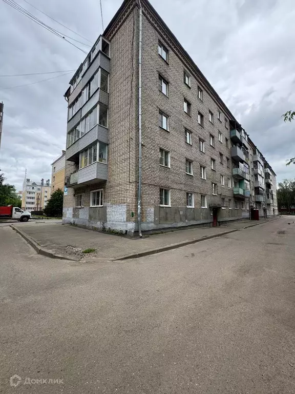 Продаётся 4-к квартира, 60 м - Фото 0