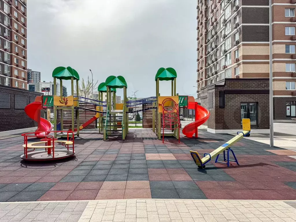 1-к. квартира, 40 м, 1/18 эт. - Фото 0