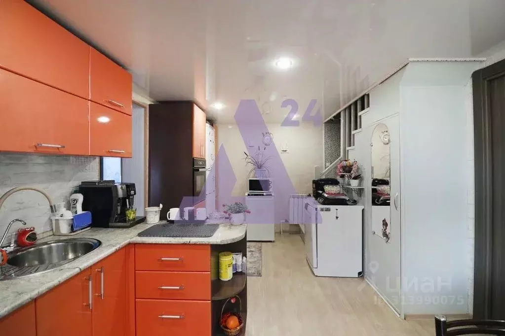 Дом в Алтайский край, Барнаул ул. Фурманова, 95 (120 м) - Фото 0