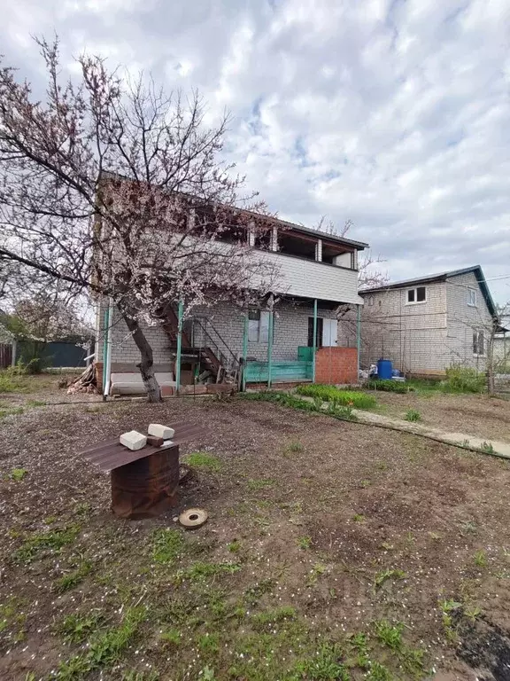 Дом в Саратовская область, Энгельсский район, Красноярское ... - Фото 2