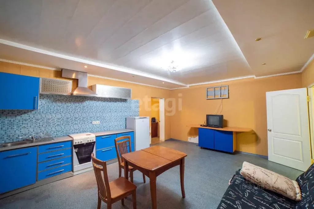 Дом в Хабаровский край, Хабаровск Краматорская ул., 12А (195 м) - Фото 1